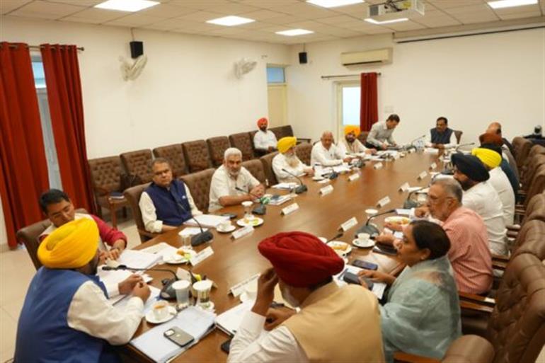 ਪੰਜਾਬ ਕੈਬਨਿਟ ਵੱਲੋਂ ‘ਪੰਜਾਬ ਪਵਿੱਤਰ ਗ੍ਰੰਥਾਂ ਵਿਰੁੱਧ ਅਪਰਾਧ ਦੀ ਰੋਕਥਾਮ ਬਾਰੇ ਬਿੱਲ-2025’ ਨੂੰ ਮਨਜ਼ੂਰੀ