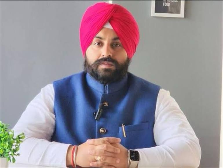 ਸਕੂਲ ਸਿੱਖਿਆ ਵਿਭਾਗ ਵੱਲੋਂ 814 ਮਾਸਟਰ ਕਾਡਰ ਅਧਿਆਪਕਾਂ ਨੂੰ ਲੈਕਚਰਾਰ ਵਜੋਂ ਤਰੱਕੀ