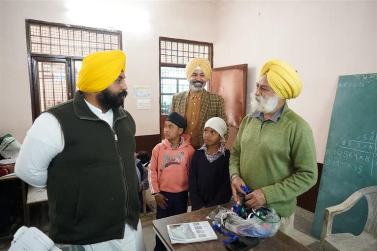 ਪੰਜਾਬ ਸਿੱਖਿਆ ਕ੍ਰਾਂਤੀ ਤਹਿਤ ਖਸਤਾ ਹਾਲ ਮਸੌਲ ਦੇ ਸਰਕਾਰੀ ਸਕੂਲ ਨੂੰ ਮਾਡਲ ਸਕੂਲ ਵਿੱਚ ਬਦਲਿਆ: ਹਰਜੋਤ ਸਿੰਘ ਬੈਂਸ