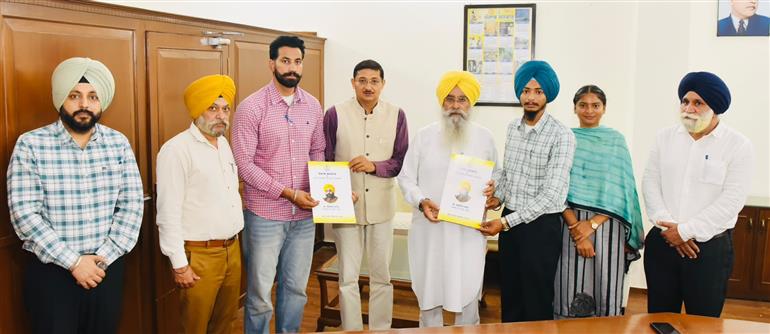 ਮਾਨ ਸਰਕਾਰ ਵੱਲੋਂ ਮੱਛੀ ਪਾਲਣ ਸੈਕਟਰ ਨੂੰ ਹੁਲਾਰਾ: ਗੁਰਮੀਤ ਸਿੰਘ ਖੁੱਡੀਆਂ ਨੇ ਨਵੇਂ ਭਰਤੀ ਮੁਲਾਜ਼ਮਾਂ ਨੂੰ ਸੌਂਪੇ ਨਿਯੁਕਤੀ ਪੱਤਰ