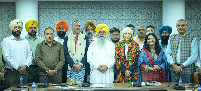 ਗੁਰਮੀਤ ਸਿੰਘ ਖੁੱਡੀਆਂ ਵੱਲੋਂ ਯੂ.ਕੇ. ਦੇ ਨਿਵੇਸ਼ਕਾਂ ਨੂੰ ਪੰਜਾਬ ਵਿੱਚ ਨਿਵੇਸ਼ ਦਾ ਸੱਦਾ