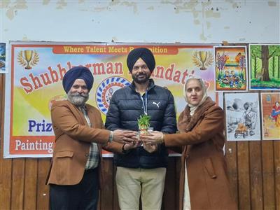 ਡਾ. ਮਨਦੀਪ ਸਿੰਘ (ਪੰਜਾਬੀ ਮਾਸਟਰ, ਸ.ਹ.ਸ. ਚੌਰਾ, ਪਟਿਆਲਾ) ਨੂੰ ਕੀਤਾ ਗਿਆ ਸਨਮਾਨਿਤ