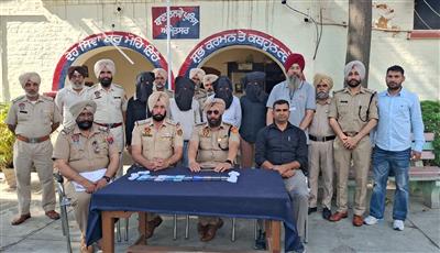 ਅੰਮ੍ਰਿਤਸਰ ਰੇਲਵੇ ਪੁਲਿਸ ਦੀ ਵੱਡੀ ਕਾਰਵਾਈ: ਲੁੱਟ-ਖੋਹ ਕਰਨ ਵਾਲੇ ਗਿਰੋਹ ਦੇ 4 ਮੈਂਬਰ ਕਾਬੂ