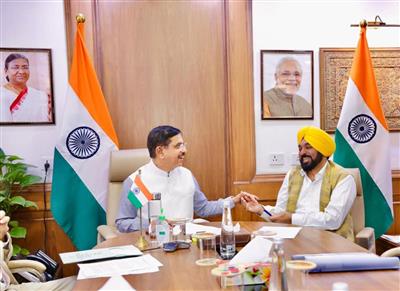 ਕਿਸਾਨਾਂ ਲਈ ਵੱਡੀ ਰਾਹਤ ਪੰਜਾਬ ਵਿੱਚ ਭਾਰਤੀ ਖੁਰਾਕ ਨਿਗਮ ਦੇ ਗੋਦਾਮਾਂ ਵਿੱਚ ਪਏ 155 ਲੱਖ ਮੀਟ੍ਰਿਕ ਟਨ ਚੌਲ ਅਤੇ ਕਣਕ ਦੇ ਸਟਾਕ ਦੀ ਲਿਫਟਿੰਗ ਲਈ ਵਿਸ਼ੇਸ਼ ਰੇਲ ਗੱਡੀਆਂ ਚਲਾਈਆਂ ਜਾਣਗੀਆਂ: ਮੁੱਖ ਮੰਤਰੀ ਭਗਵੰਤ ਸਿੰਘ ਮਾਨ