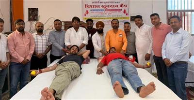 ਬਾਲਾ ਜੀ ਮੰਦਿਰ 'ਚ ਲਾਇਆ ਖੂਨਦਾਨ ਕੈਂਪ 