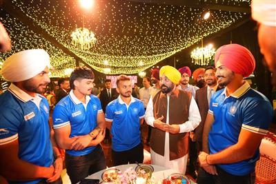 ਮੁੱਖ ਮੰਤਰੀ ਭਗਵੰਤ ਸਿੰਘ ਮਾਨ ਵੱਲੋਂ ਏਸ਼ੀਅਨ ਚੈਂਪੀਅਨਜ਼ ਟਰਾਫੀ ਦੀਆਂ ਟੀਮਾਂ ਦਾ ਨਿੱਘਾ ਸਵਾਗਤ